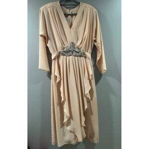 VTG Miss Elliette Retro Peach Chiffon Evening Dress Size 8 V-Neck Beaded Belt